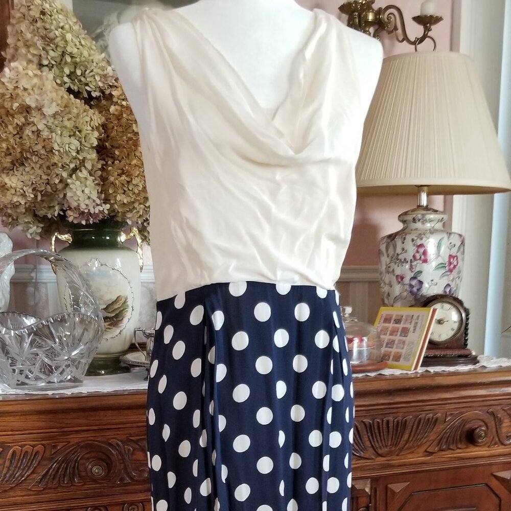 Women's sleeveless dress